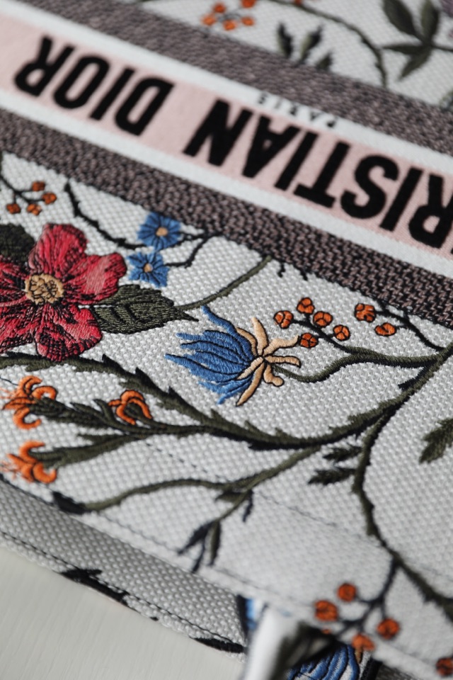 Replica Dior Book Tote White Multicolor Dior Petites Fleurs Embroidery - Image 6