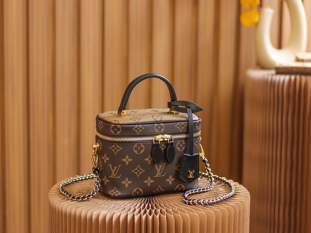 Replica Louis Vuitton Monogram Vanity Pm M45165 - Image 2