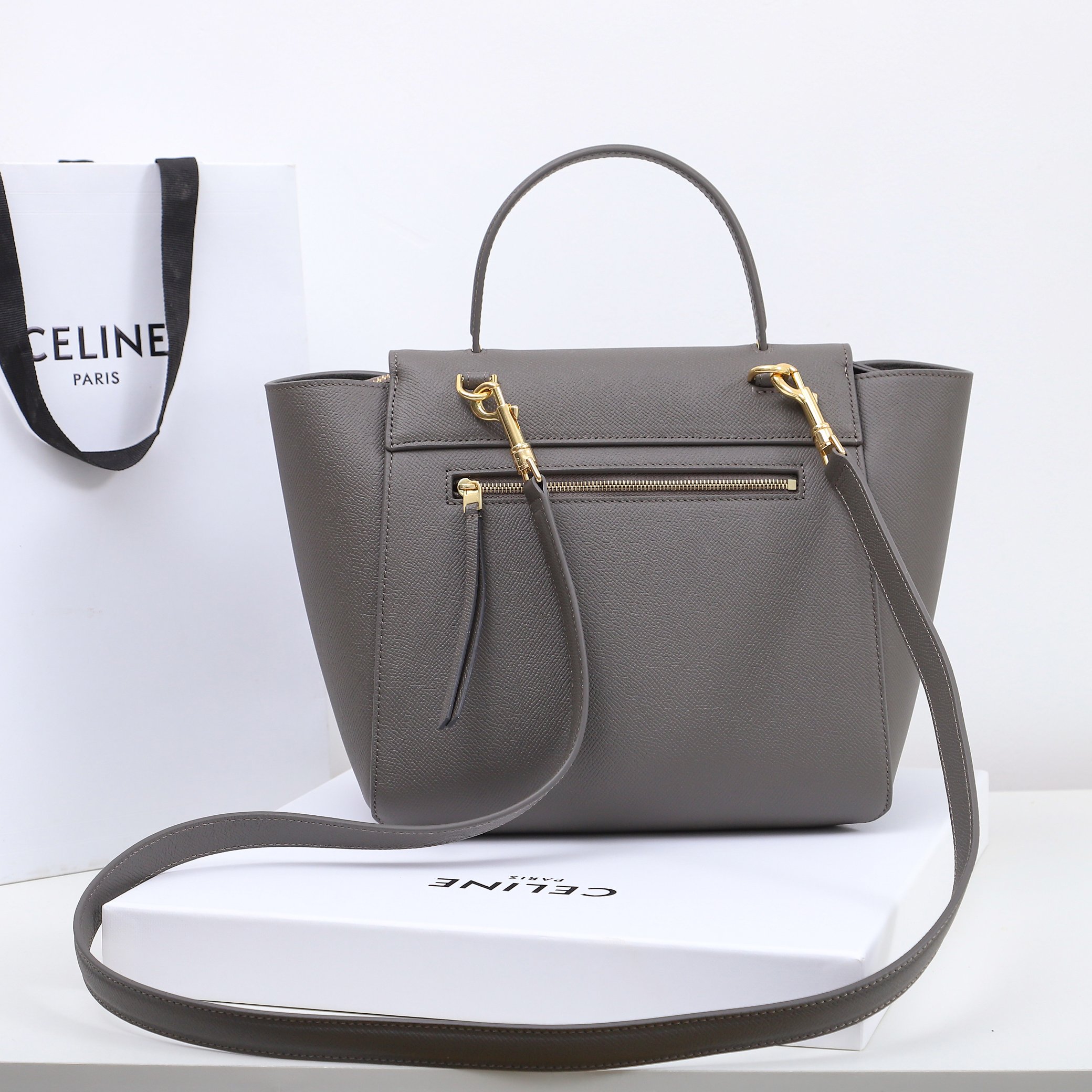 Replica Celine Luggage Handbag In Drummed Calfskin 189023 - Image 6