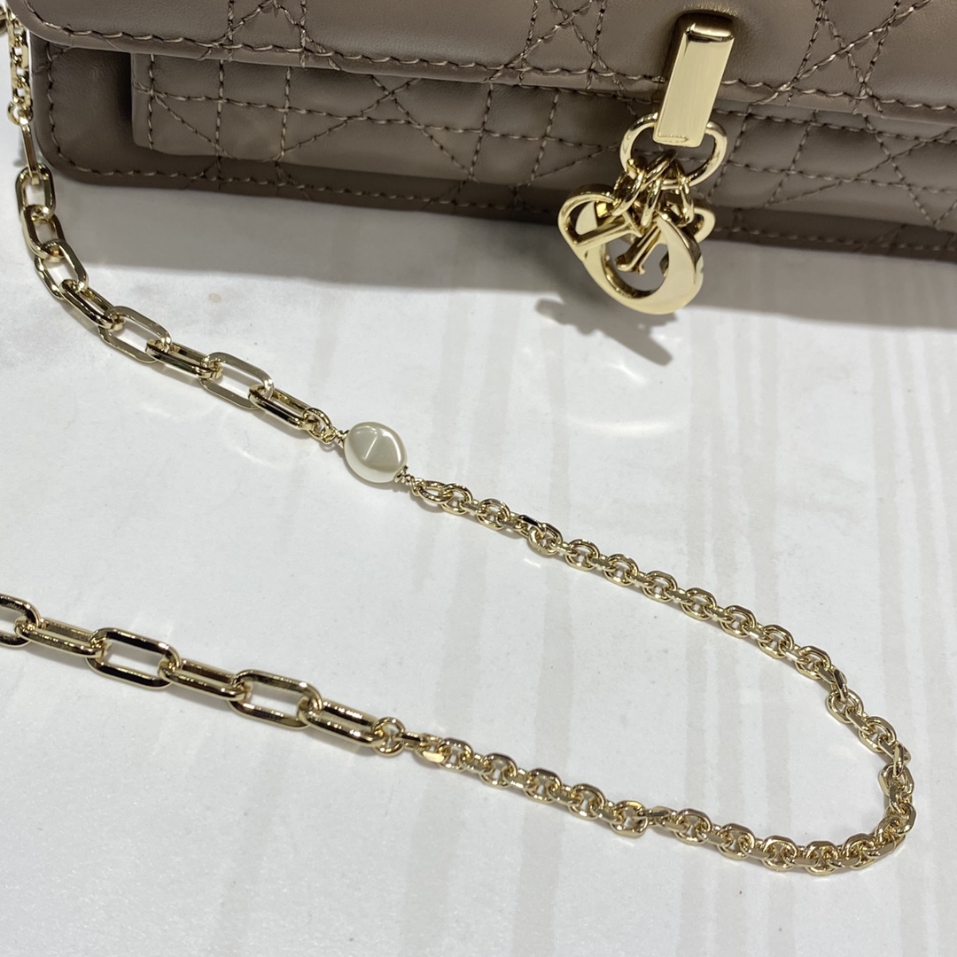 Replica Dior Lady Dior Chain Pouch S0937Onmj_M116 - Image 4