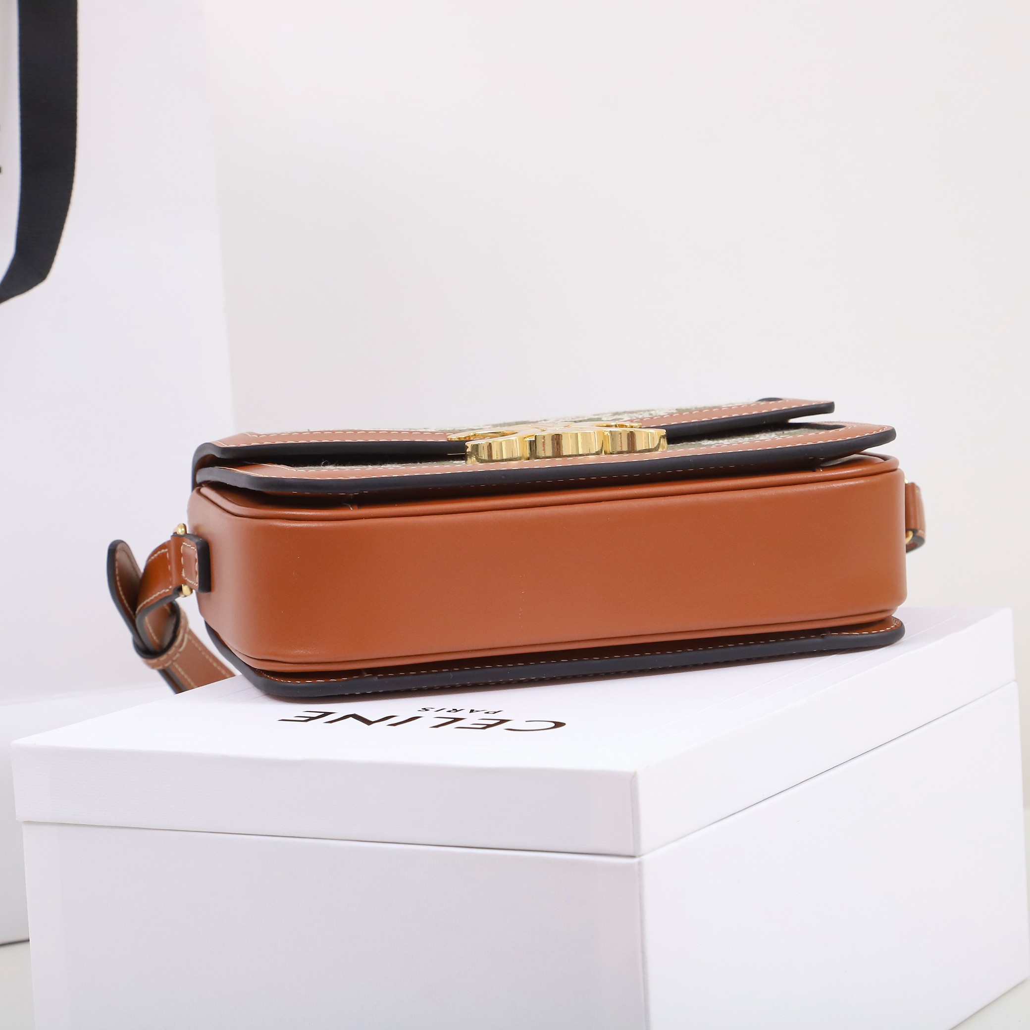 Replica Celine Classique Triomphe Bag - Image 7