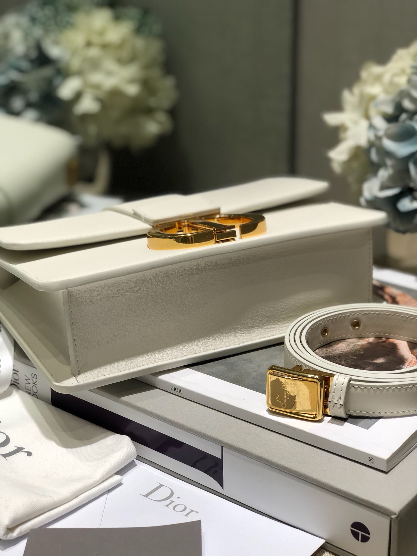 Replica Dior30 Montaigne Bag Latte Box Calfskin - Image 3