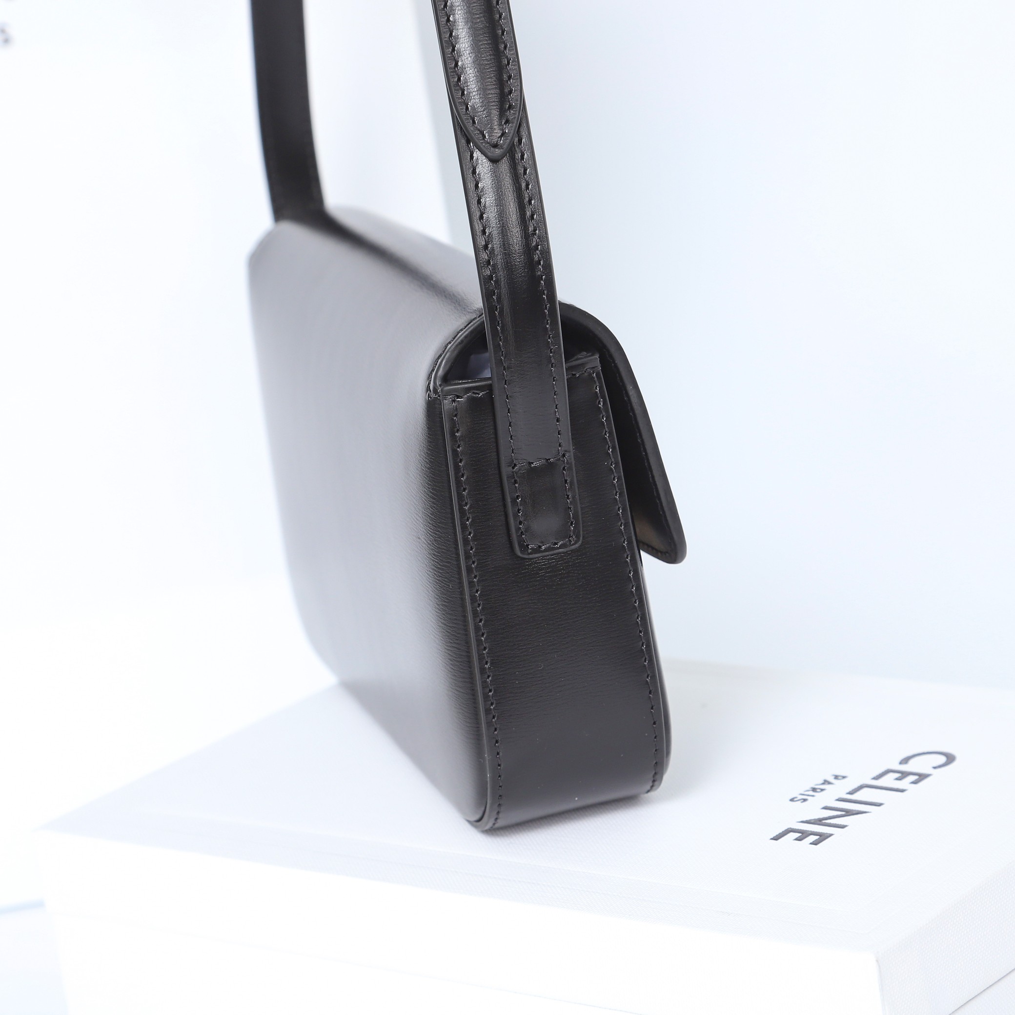 Replica Celine Triomphe Shoulder - Image 3