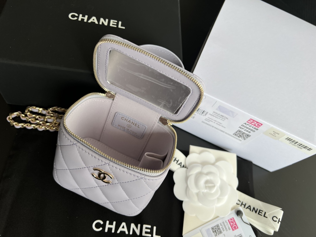 Replica Chanel 22 White Ap2198 - Image 5