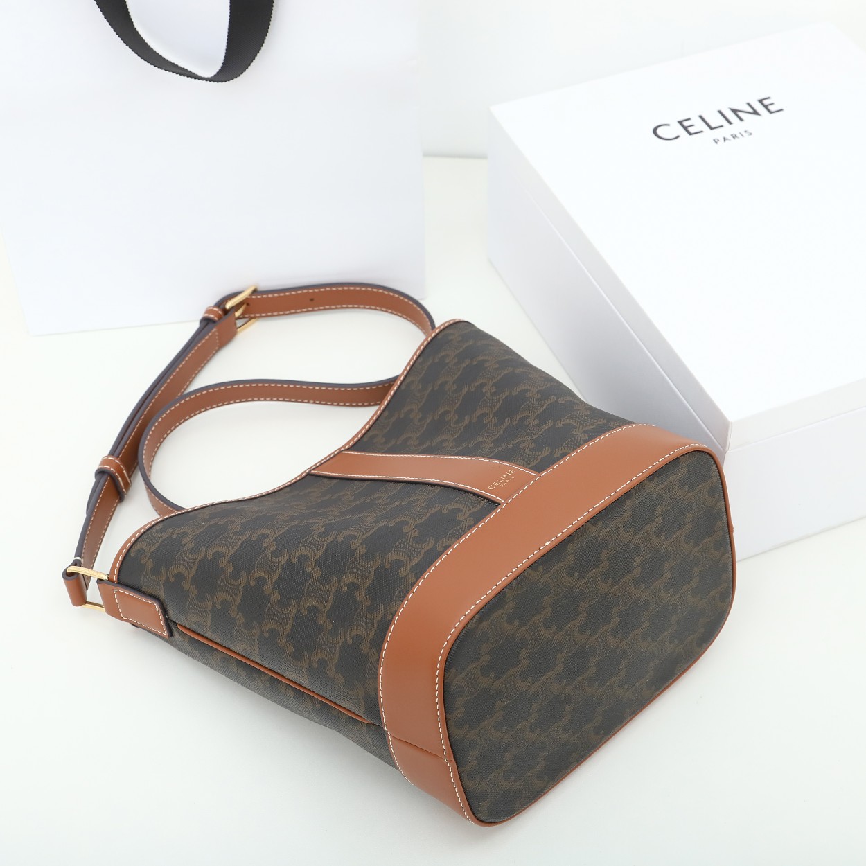 Replica Celine Medium Bucket In Triomphe - Image 5