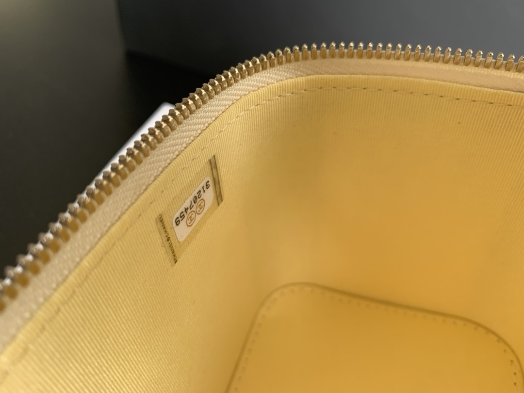 Replica Chanel 22 Yellow Ap2199 - Image 3