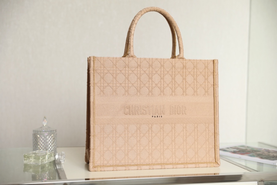 Replica Dior Book Tote Natural Cannage Raffia