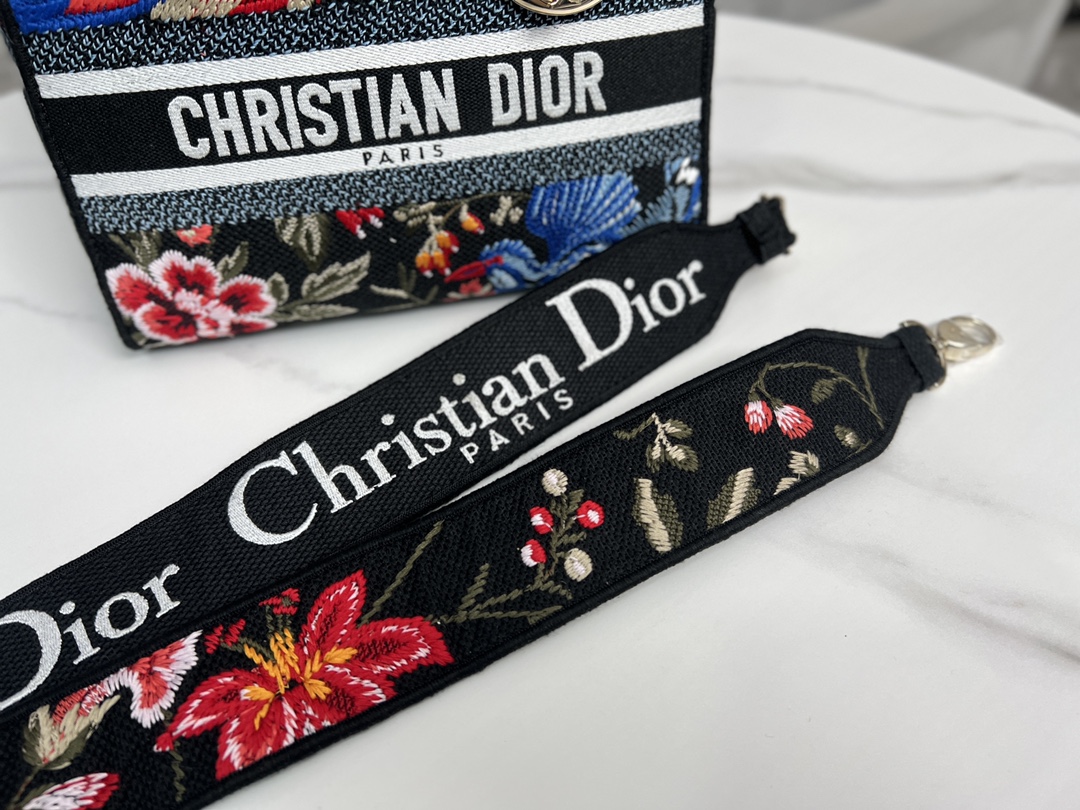 Replica Dior Small Lady D-Lite Bag Black Multicolor Dior Birds Embroidery M0565Oeao_M911 - Image 6