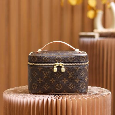 Replica Louis Vuitton Nice Mini Toiletry Pouch M44495