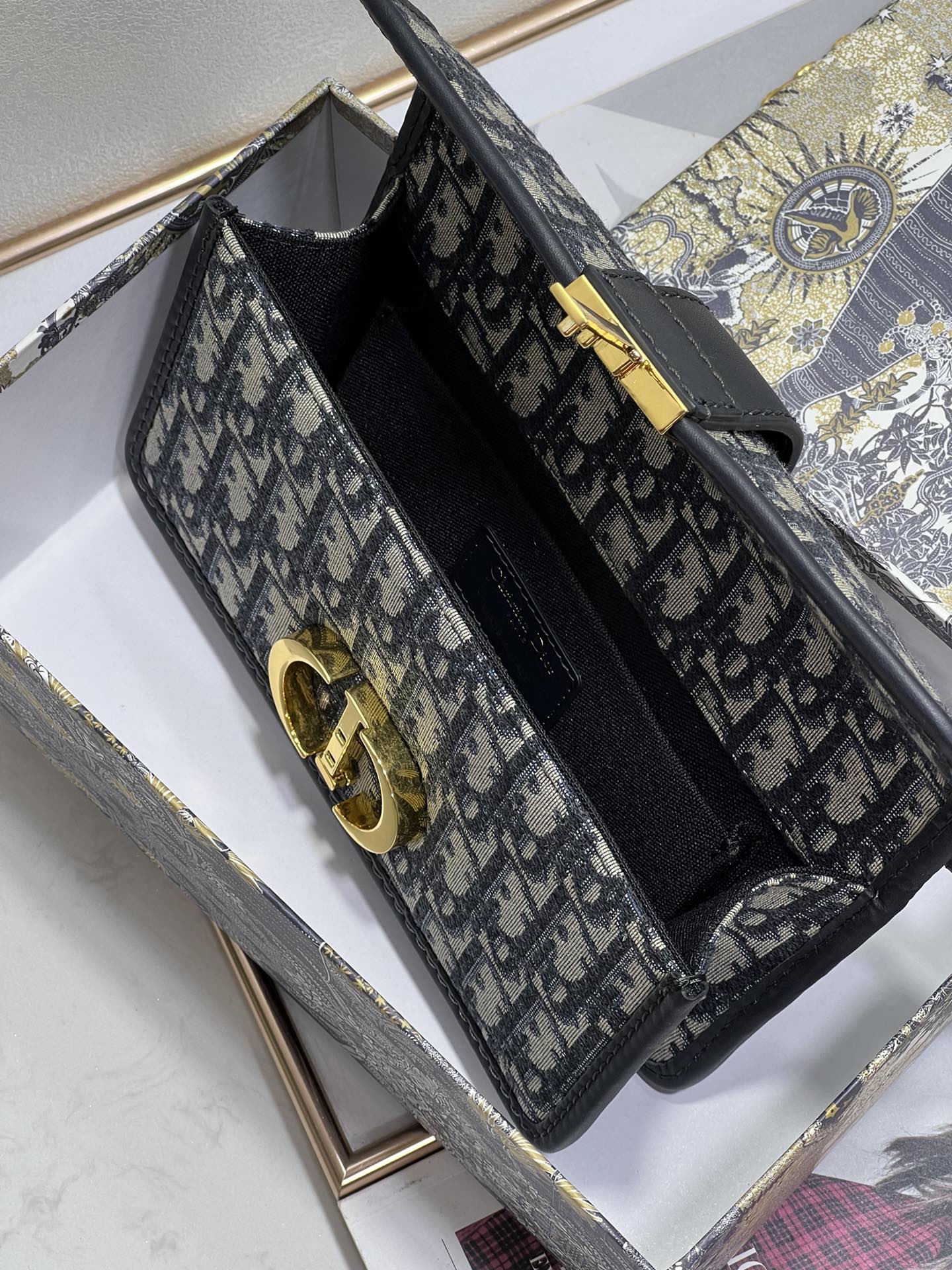 Replica Dior 30 Montaigne Bag Blue Dior Oblique Jacquard M9208Utzq_M928 - Image 8