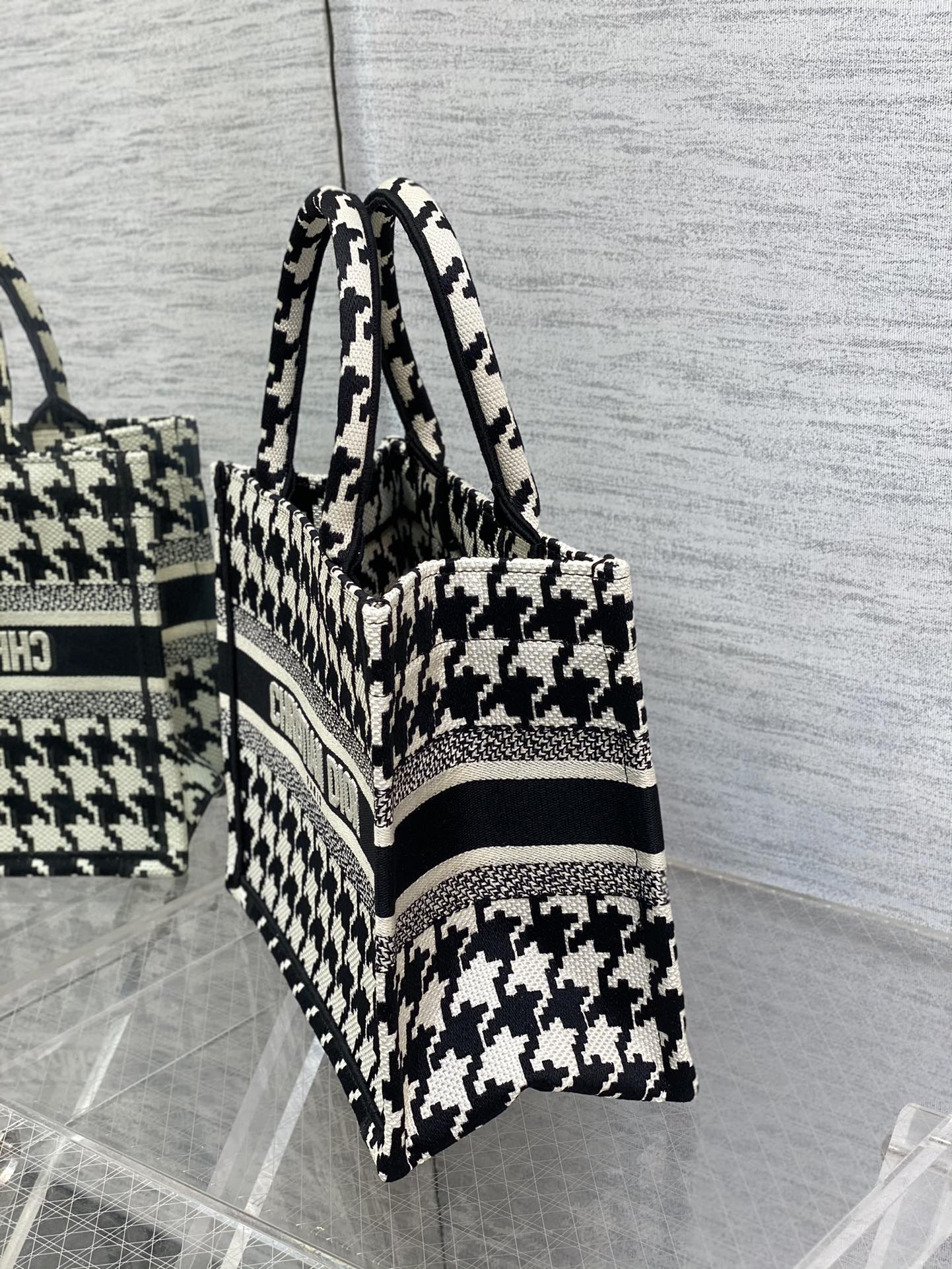 Replica Dior Book Tote Small Black And White Macro Houndstooth Embroidery M1265Ztqt_M911 - Image 6