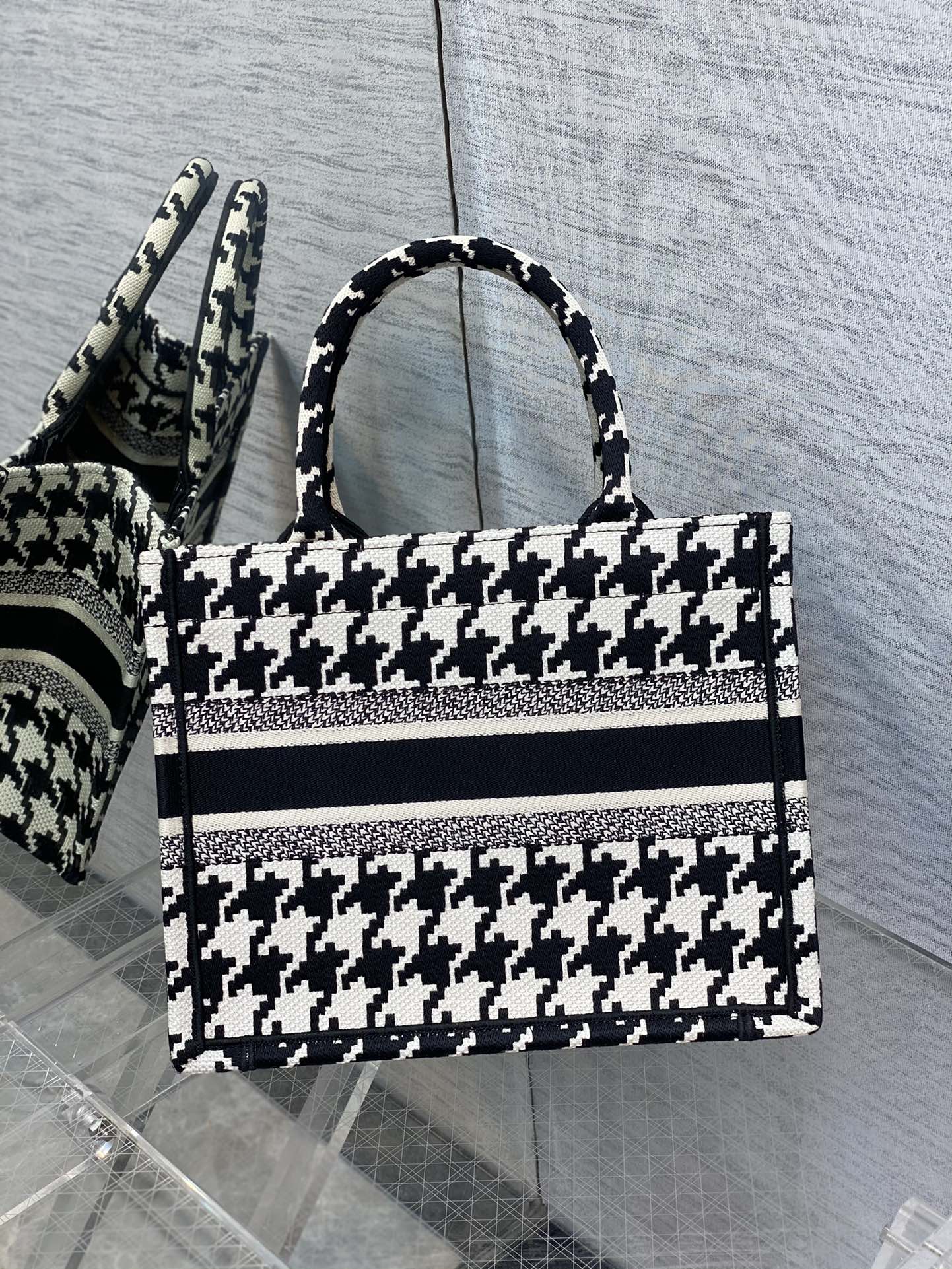 Replica Dior Book Tote Small Black And White Macro Houndstooth Embroidery M1265Ztqt_M911 - Image 5