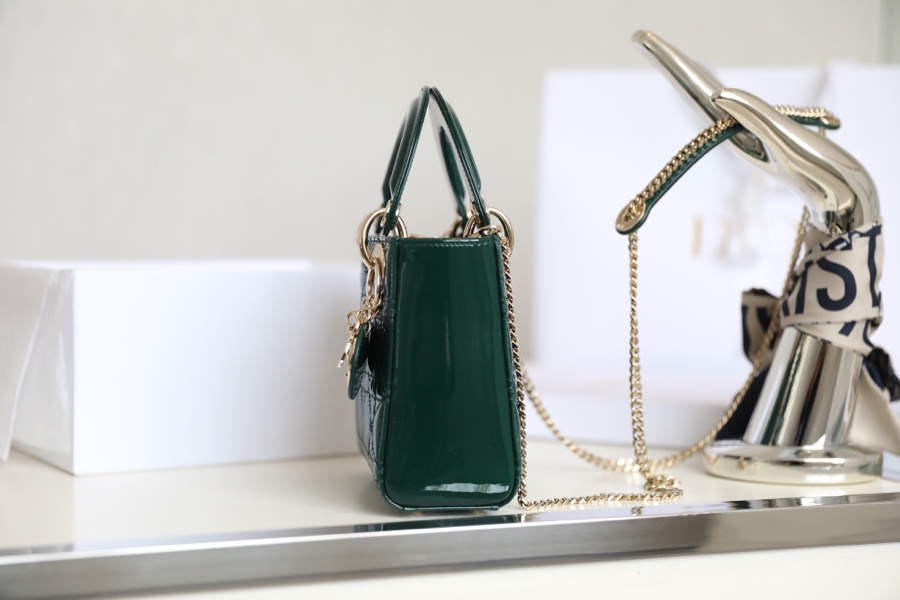 Replica Dior Mini Lady Dior Bag Emerald Green Patent Cannage Calfskin M0505Owcb_M81C - Image 5