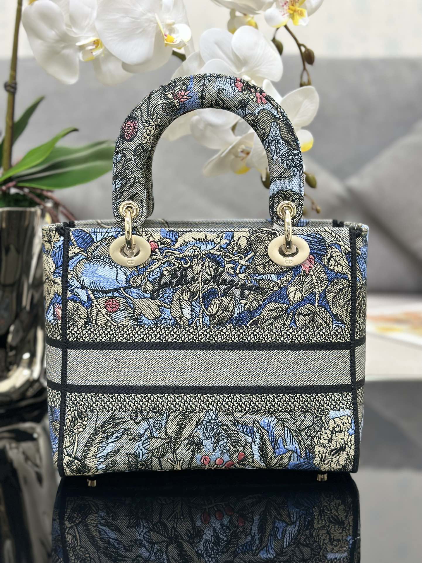 Replica Dior Medium Lady D-Lite Bag M0565Orzi_M49E - Image 7