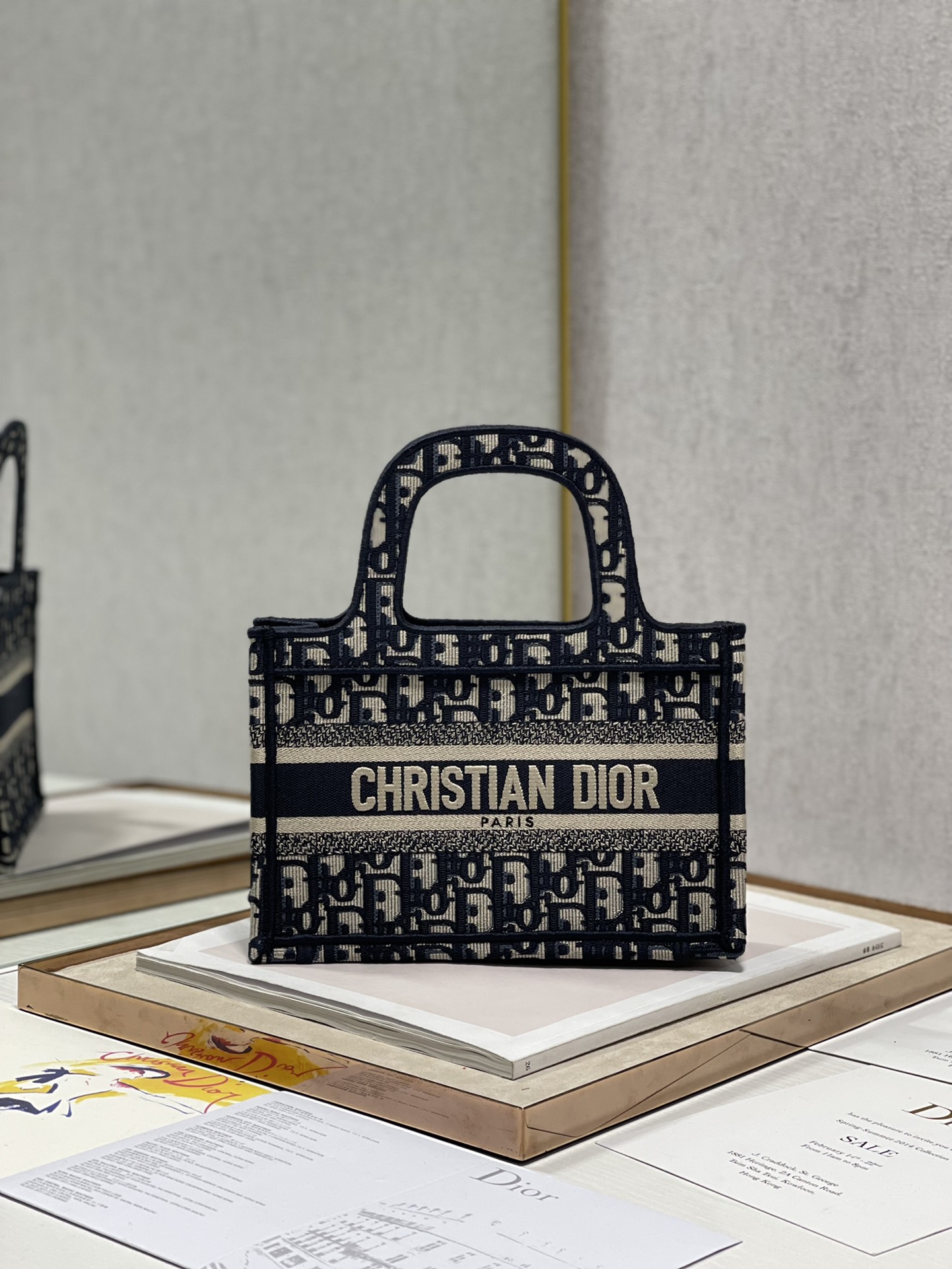 Replica Dior Book Tote Mini Dior Book Tote S5475Zriw_M928