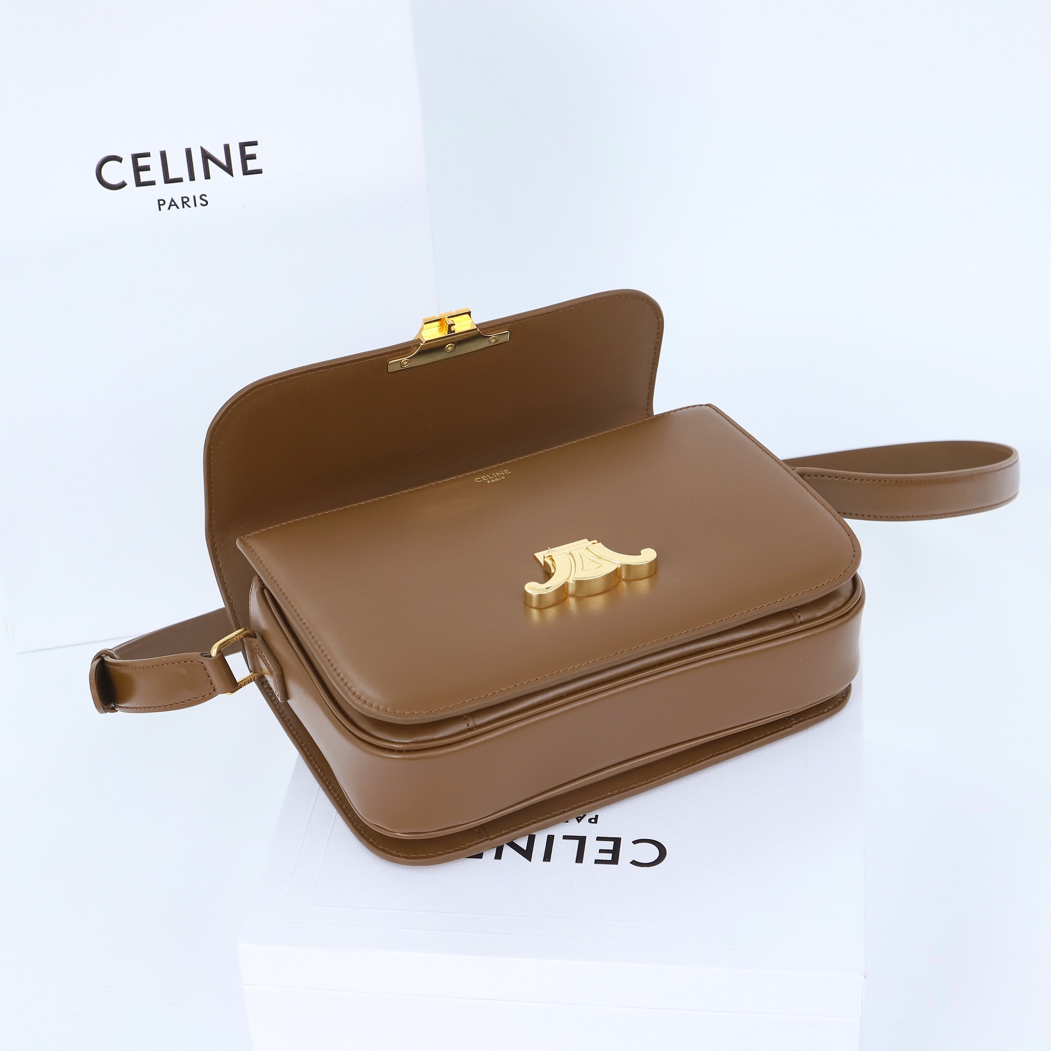 Replica Celine Classique Triomphe Bag - Image 5