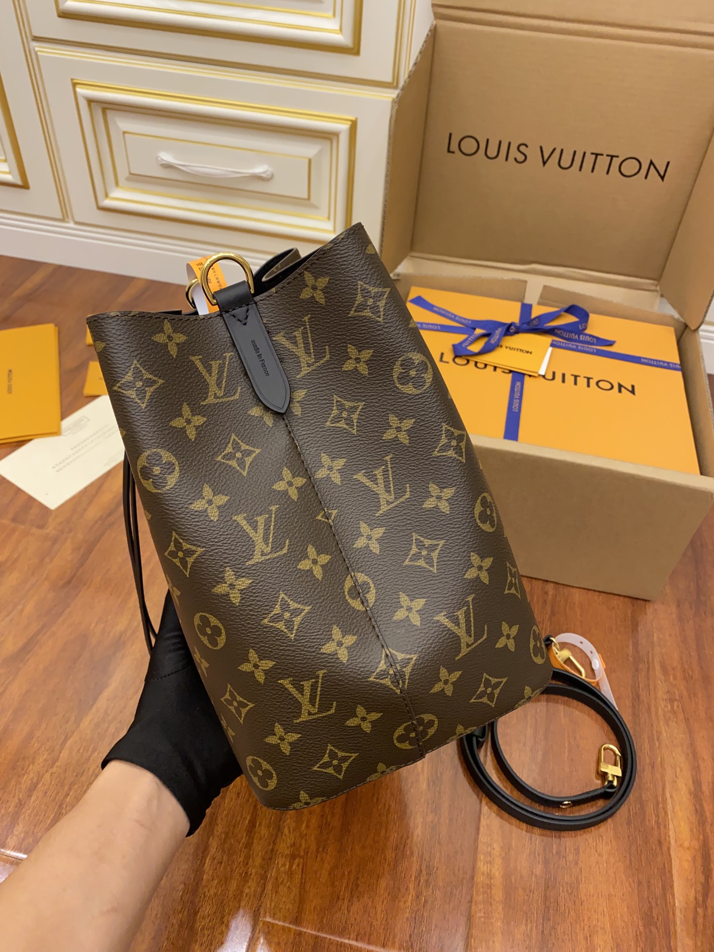 Replica Louis Vuitton Neonoe Mm M44020 - Image 8