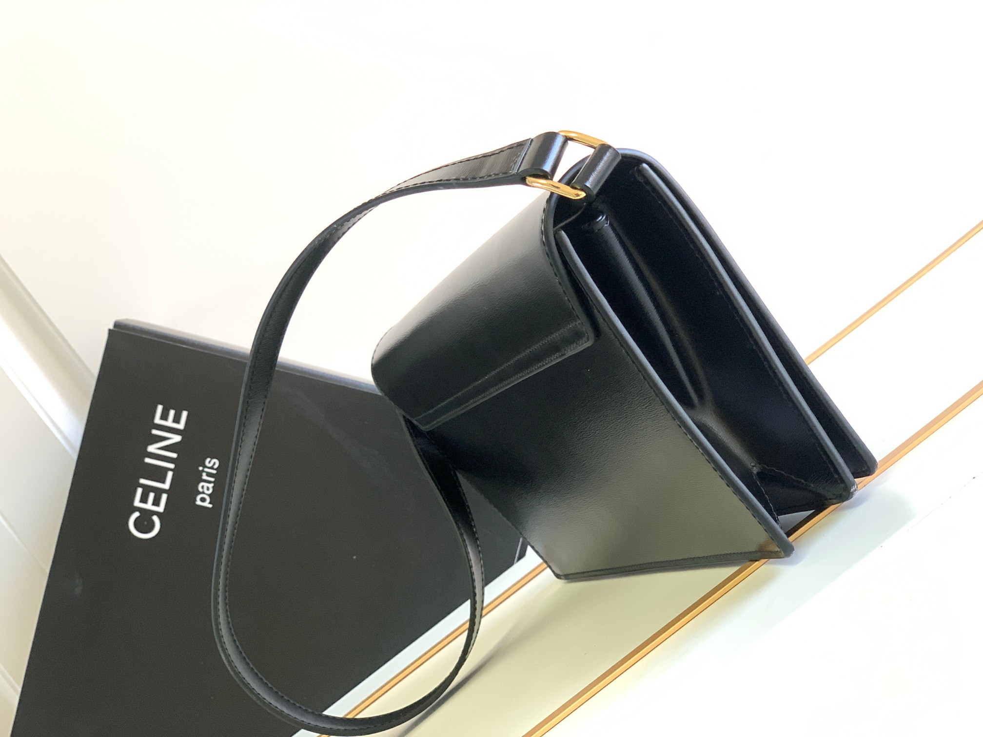 Replica Celine Trapeze Triomphe Bag In Shiny Calfskin Black - Image 5
