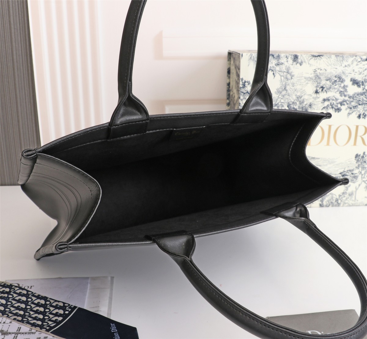 Replica Dior Book Tote Medium Black Calfskin M1265Ztqt_M911 - Image 2