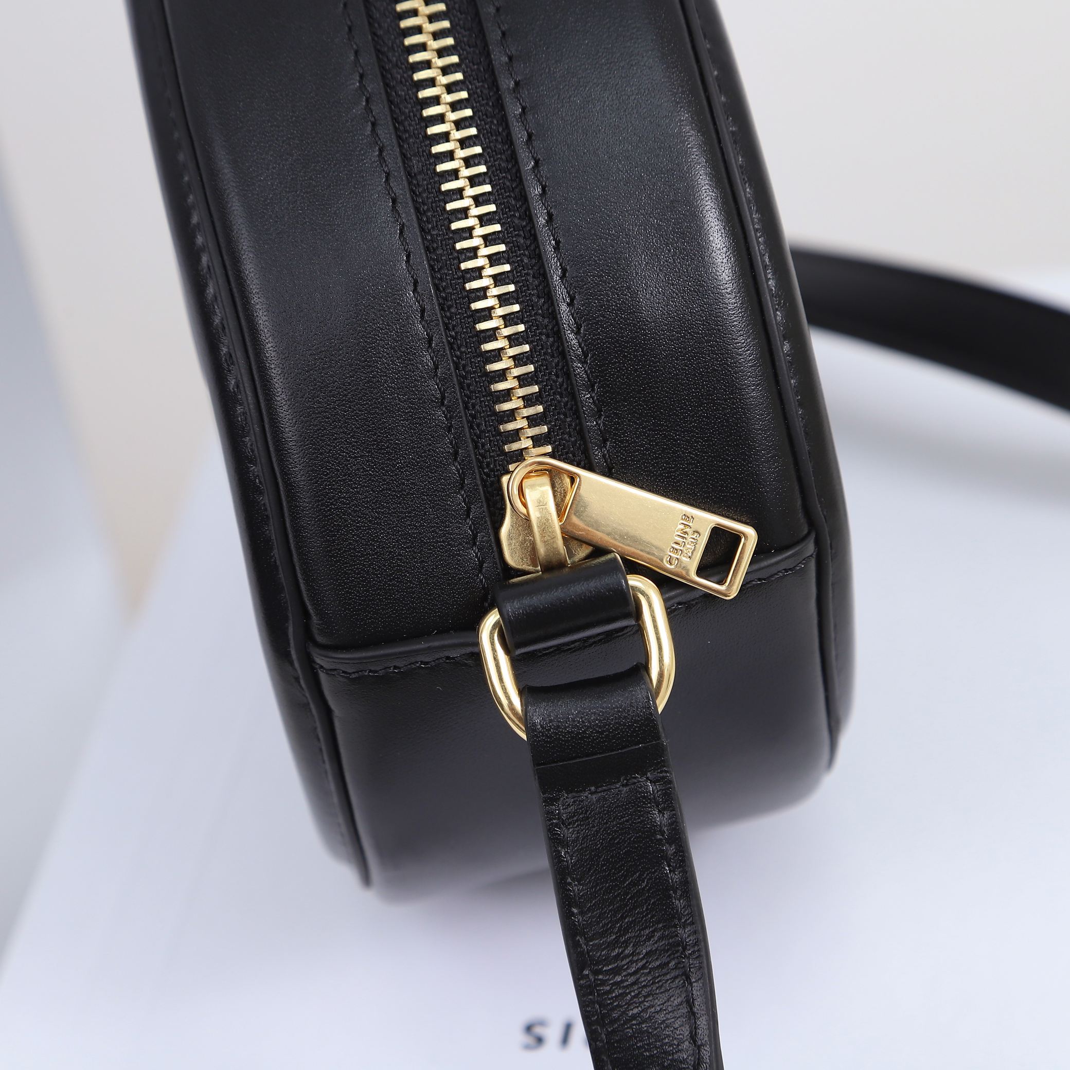 Replica Celine Oval Bag - Image 3