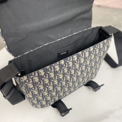 Alternative view of Replica Dior Explorer Messenger Bag 1Esme061Yky_H27E