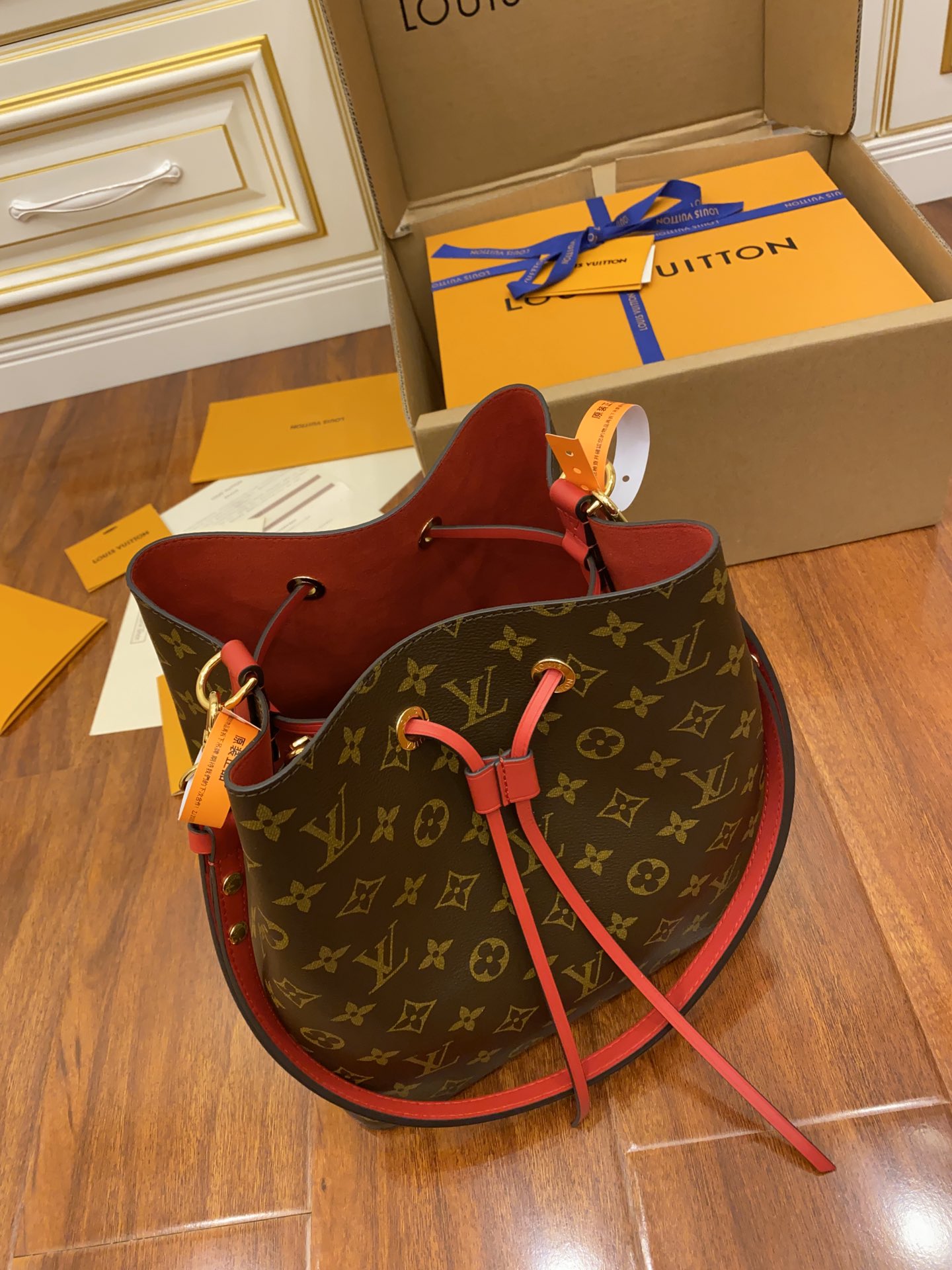 Replica Louis Vuitton Neonoe Mm M44021 - Image 8