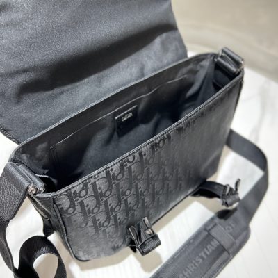Alternative view of Replica Dior Explorer Messenger Bag 1Esme061Yih_H03E