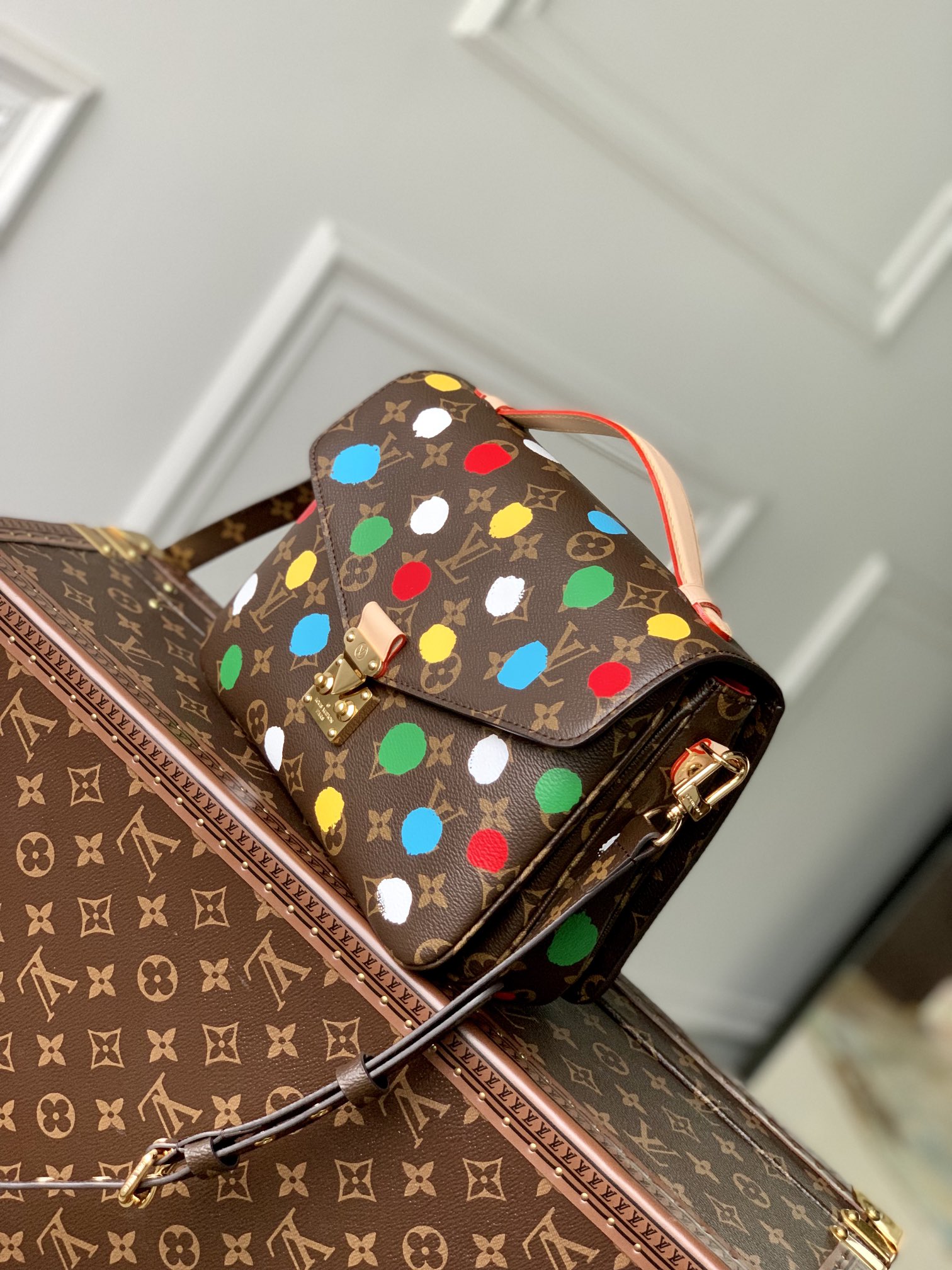 Replica Louis Vuitton Yk Pochette Metis M46384 - Image 8