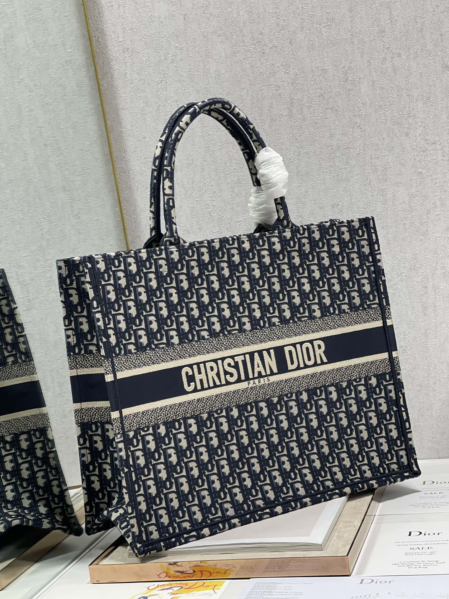 Replica Dior Book Tote Large Dior Book Tote M1296Zriw_M928 - Image 6