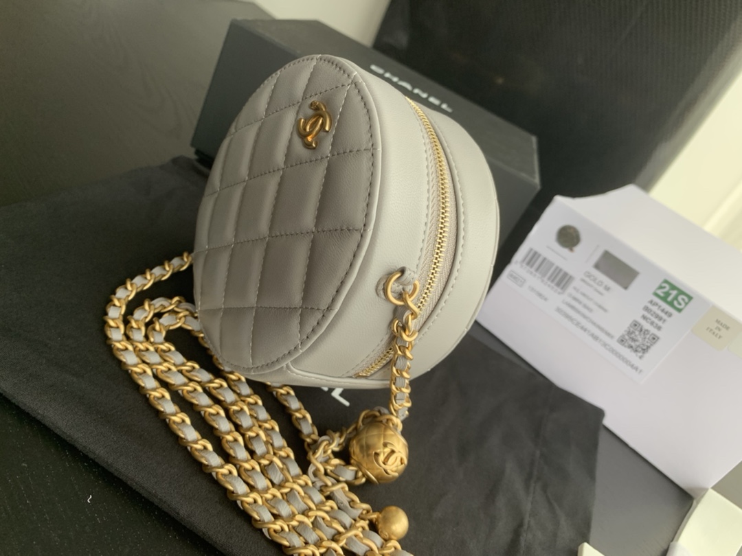 Replica Chanel OhanelGrey 1449 - Image 4