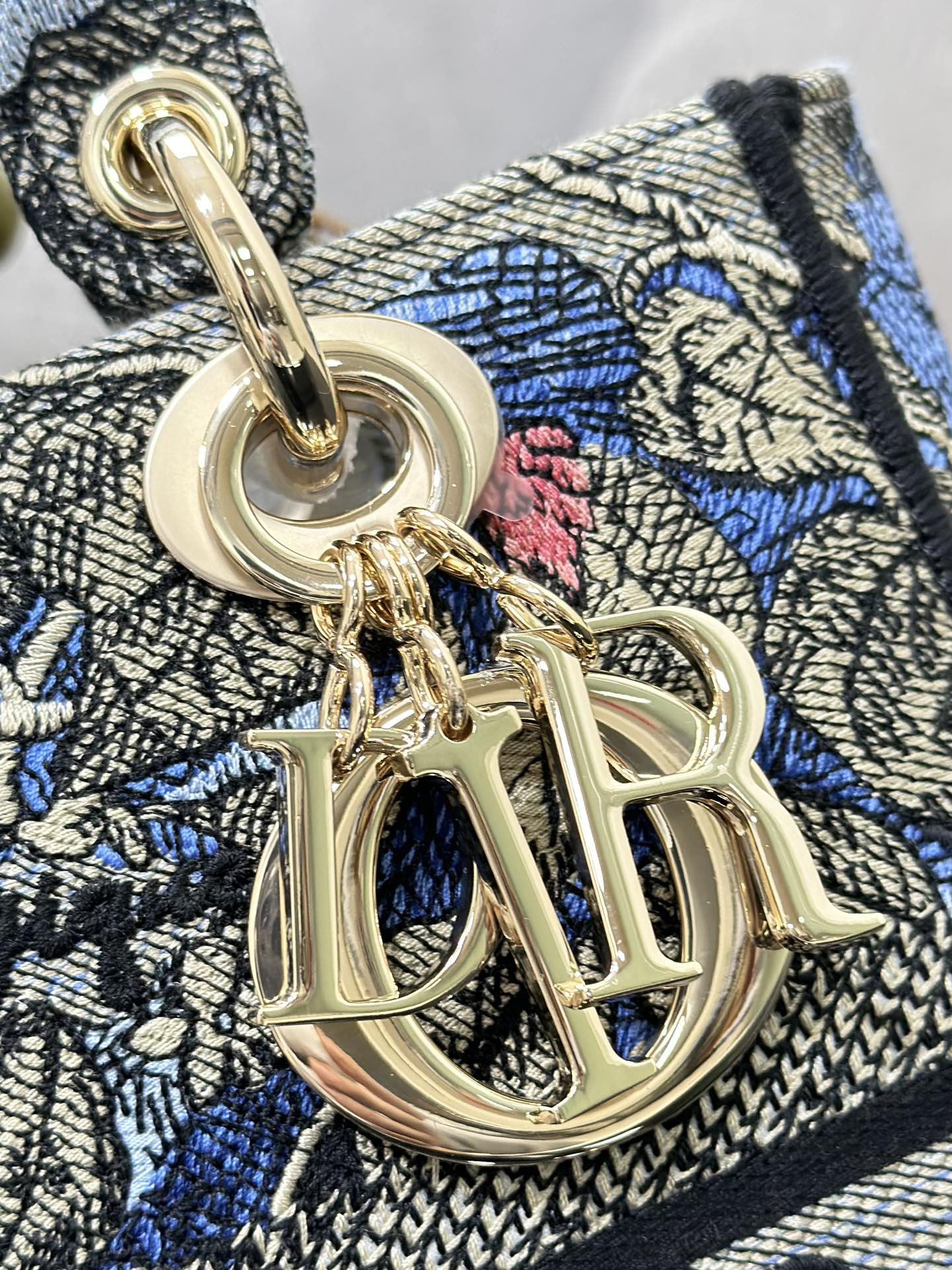 Replica Dior Medium Lady D-Lite Bag M0565Orzi_M49E - Image 8