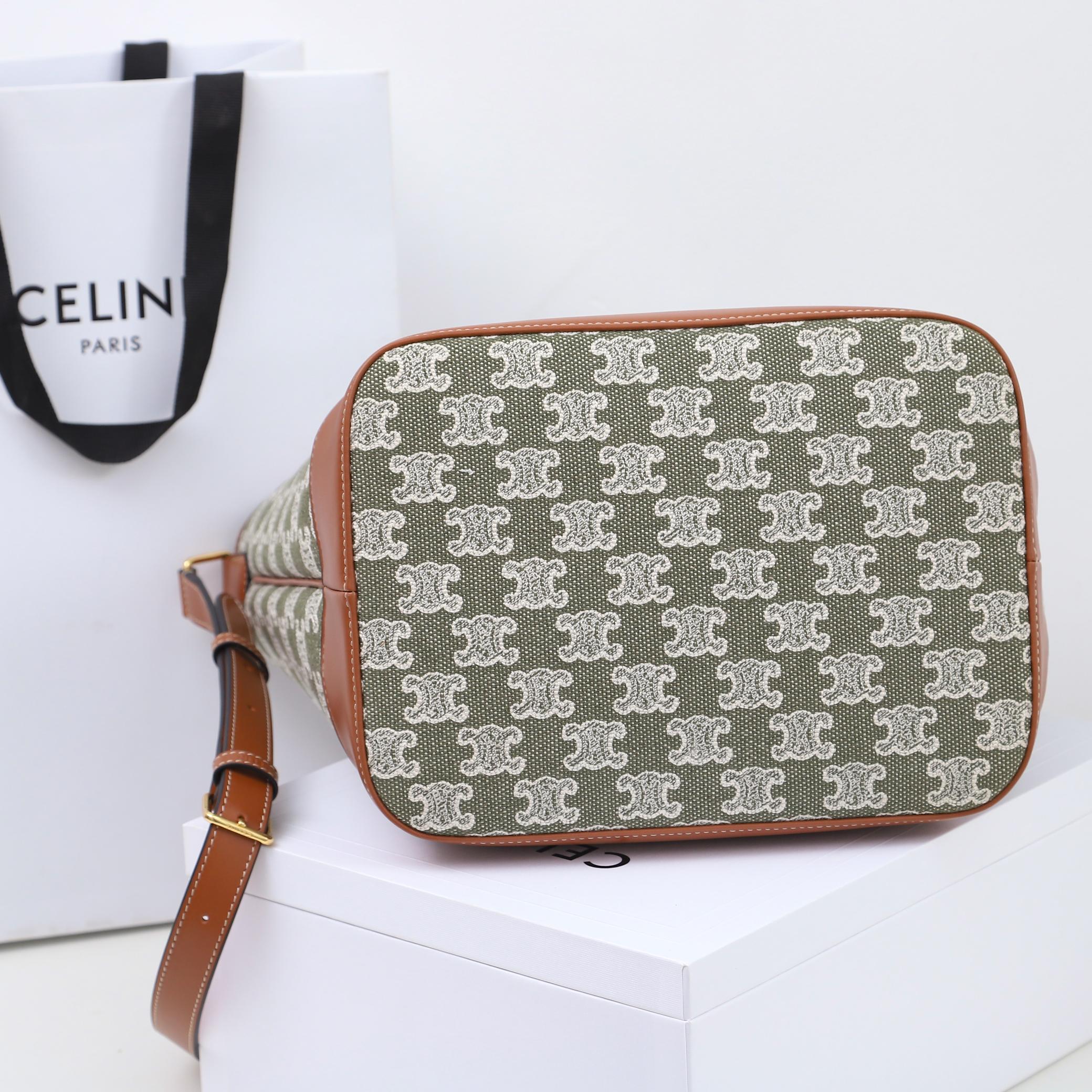 Replica Celine Medium Bucket In Triomphe - Image 4