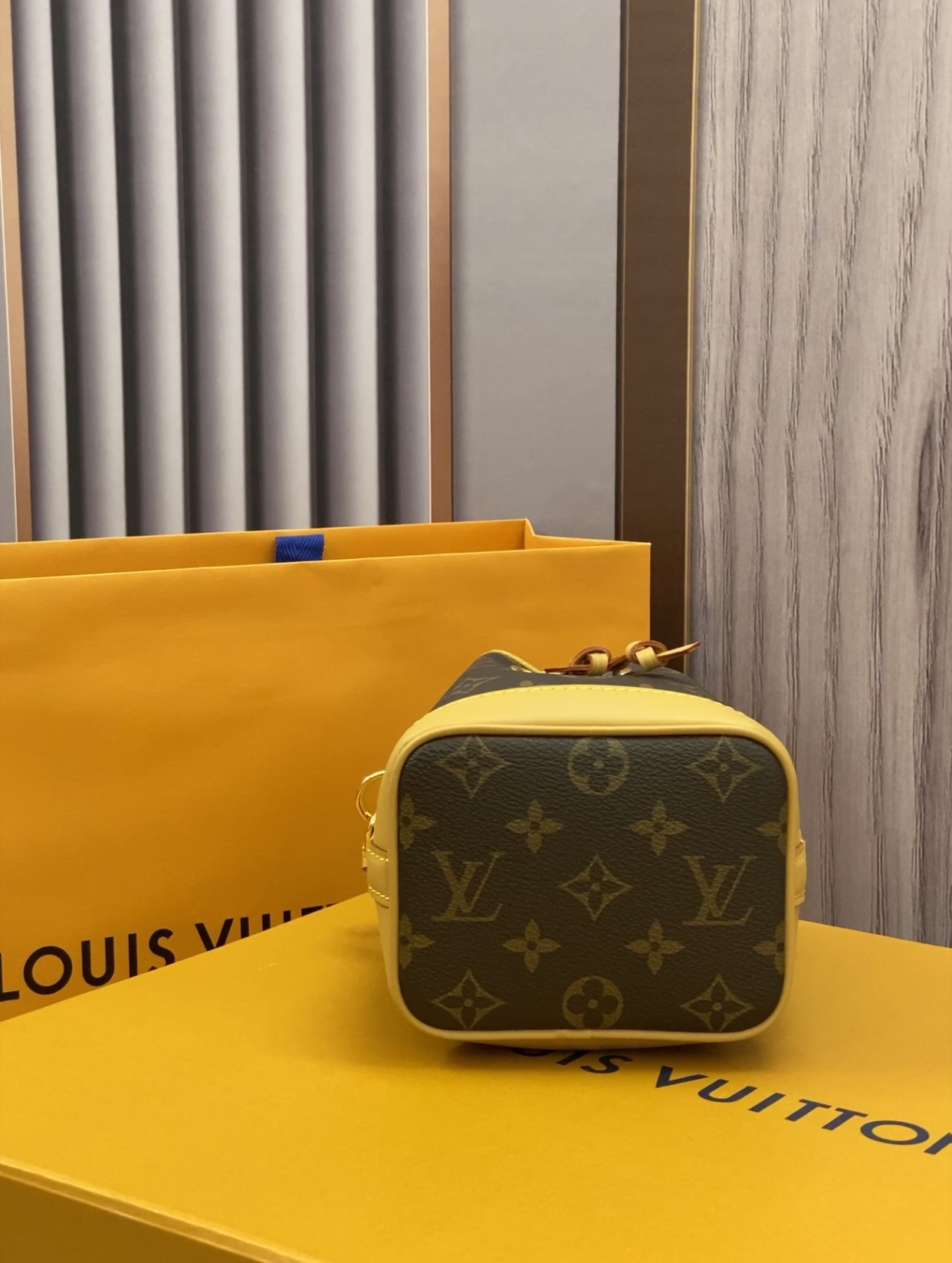Replica Louis Vuitton Monogram Nano Noé M81266 - Image 5