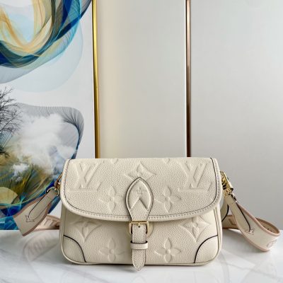 Replica Louis Vuitton Diane M46388