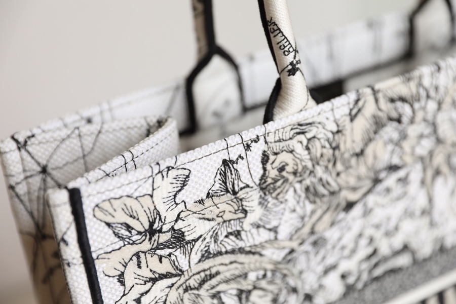 Replica Dior Book Tote Pink Toile De Jouy Embroidery - Image 6