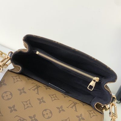 Alternative view of Replica Louis Vuitton Pochette Metis East West M46279
