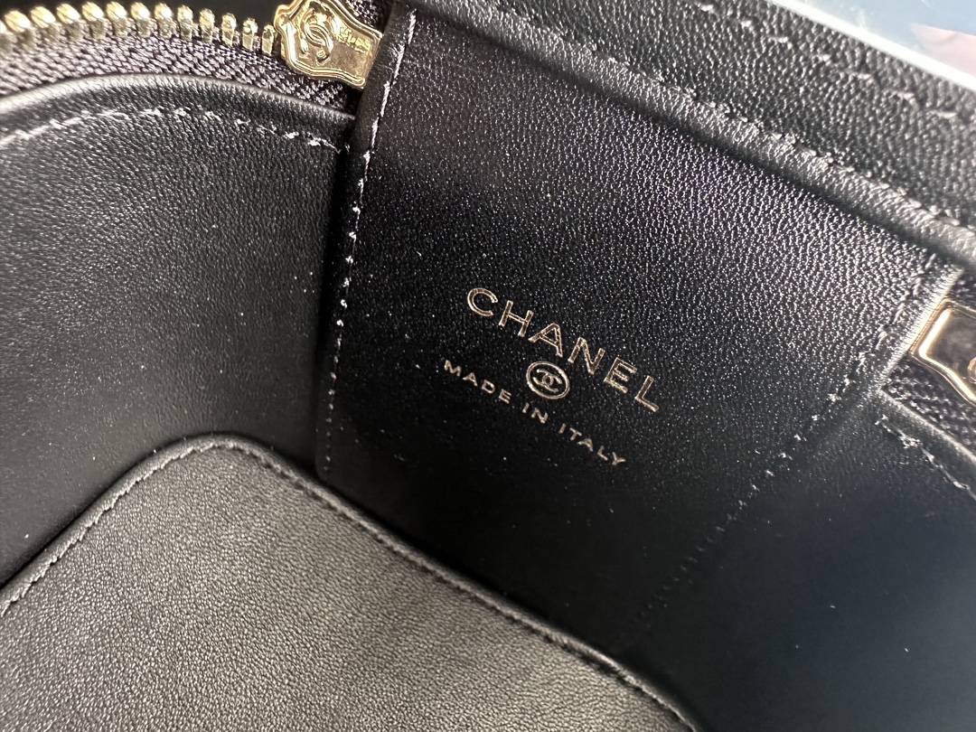 Replica Chanel Clutch With Chain Grained Calfskin & Gold-Tone Metal Black Ap3203 - Image 3