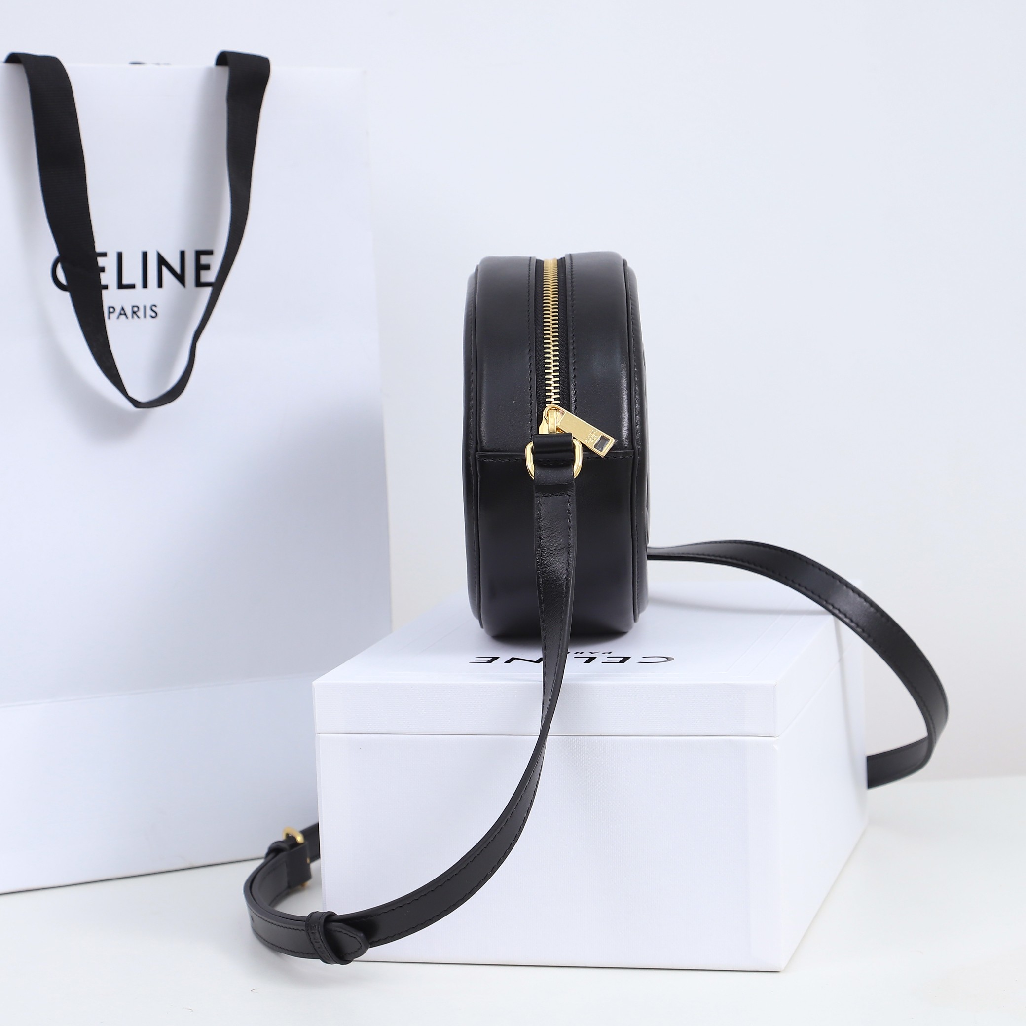 Replica Celine Oval Bag - Image 4
