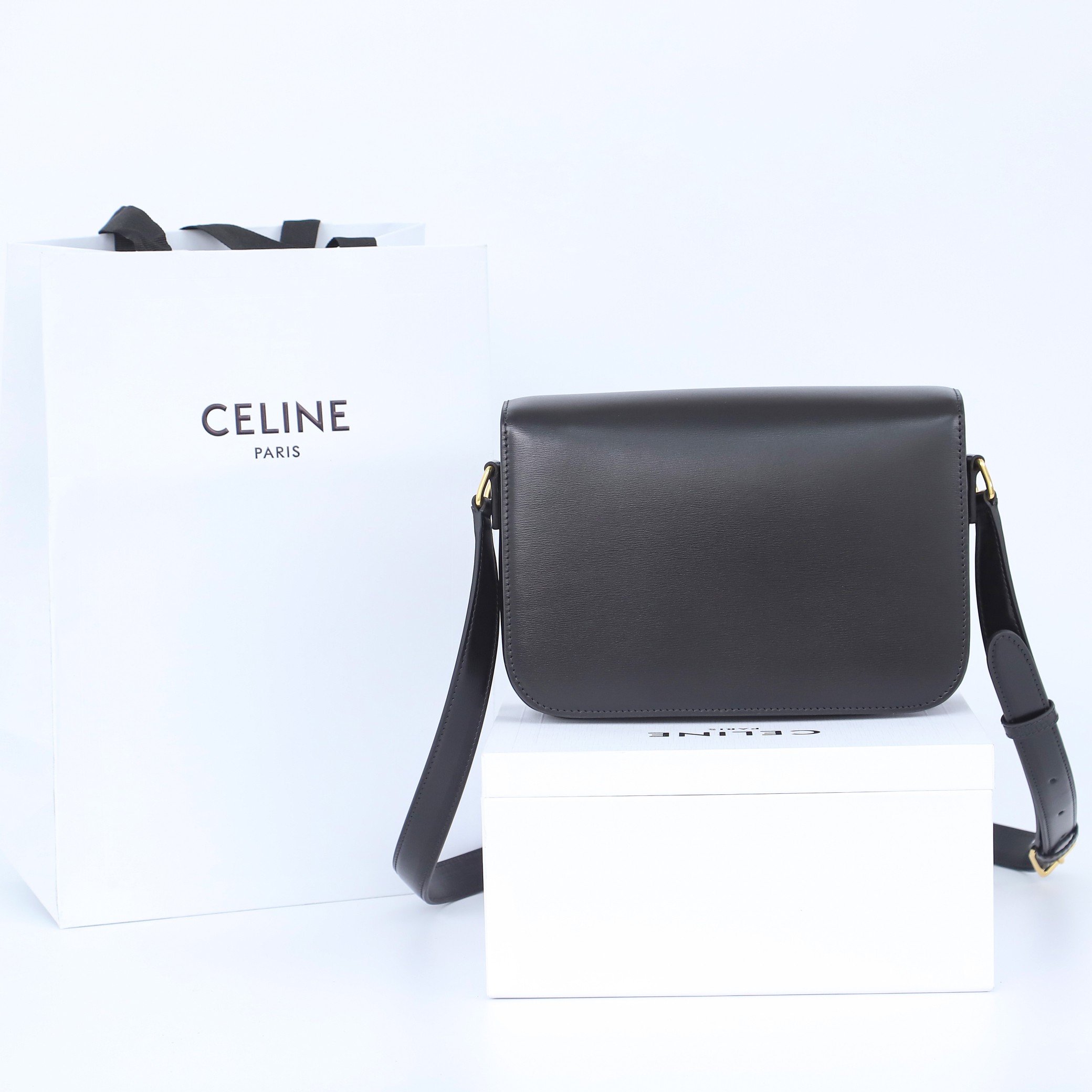 Replica Celine Classique Triomphe Bag - Image 9