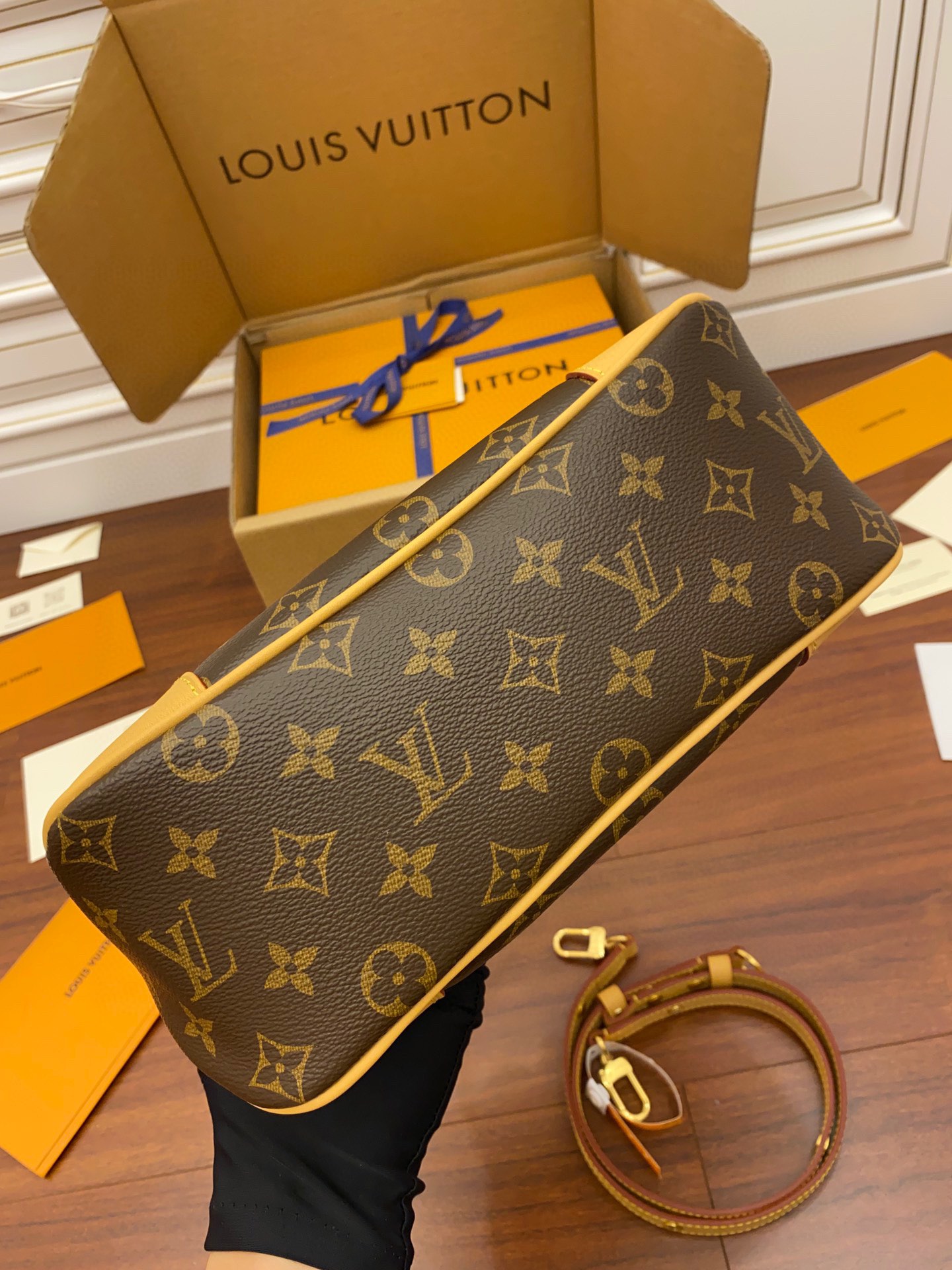 Replica Louis Vuitton Boulogne Bag M45832 - Image 9
