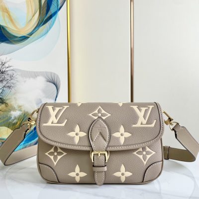 Replica Louis Vuitton Diane M46583