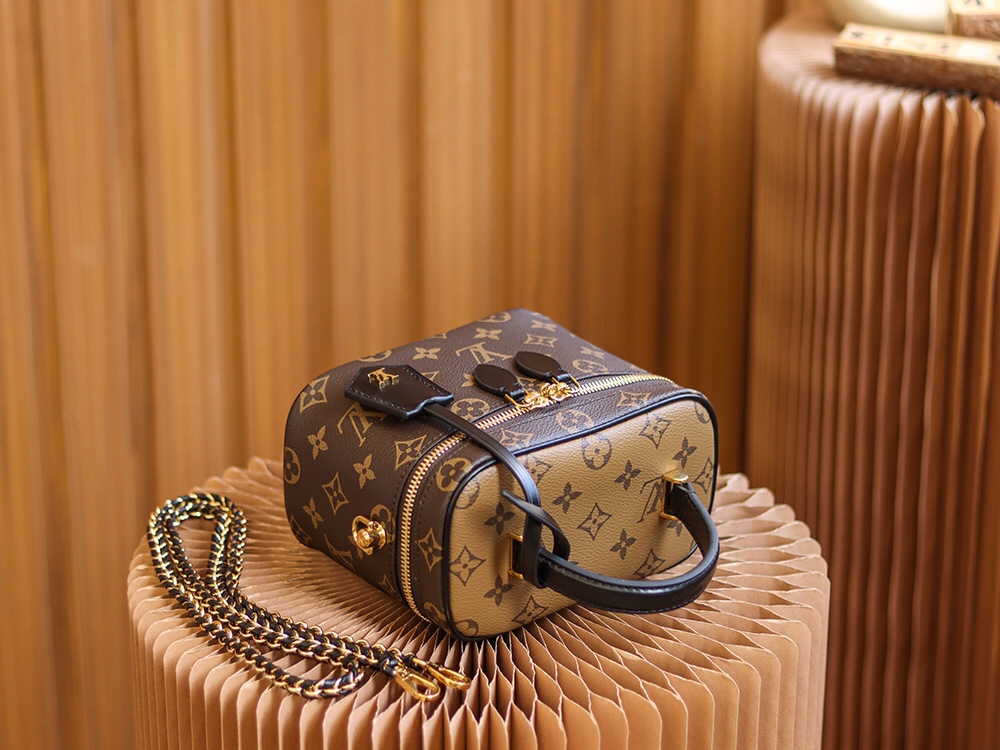 Replica Louis Vuitton Monogram Vanity Pm M45165 - Image 4