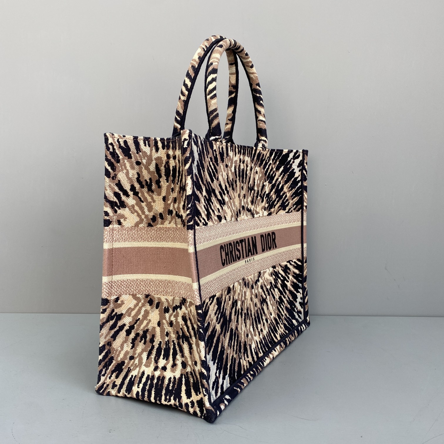 Replica Dior Book Tote Dior Rnave D'Infini Embroidery - Image 8