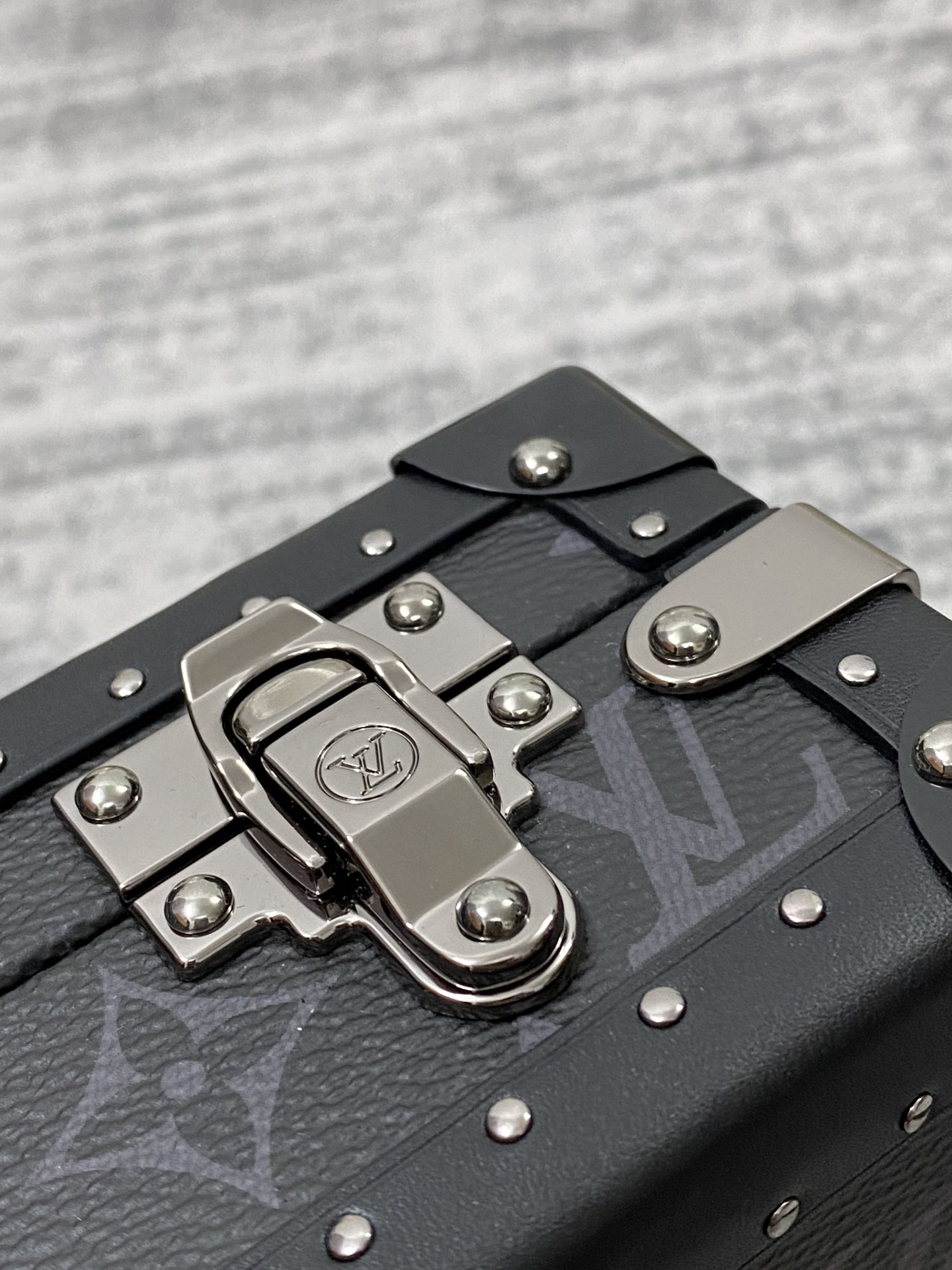 Replica Louis Vuitton Clutch Box M20251 - Image 5