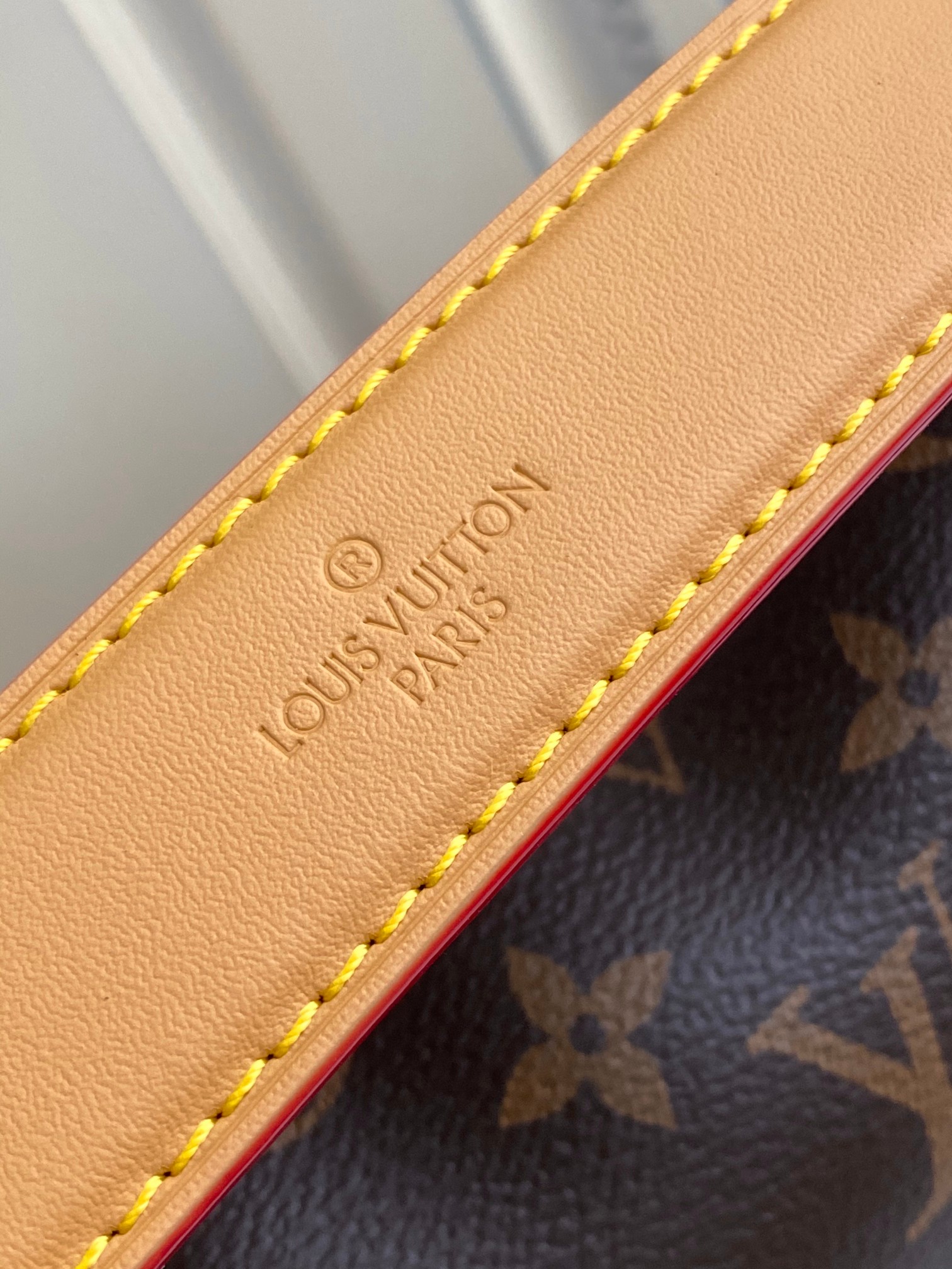 Replica Louis Vuitton Monogram Canvas Side Trunk M46358 - Image 4