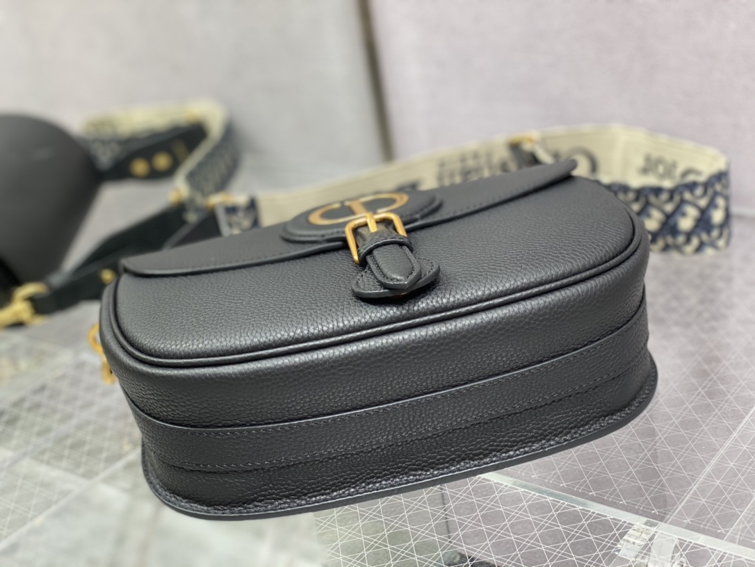 Replica Dior Large Bobby Bag Black Box Calfskin With Blue Dior Oblique Embroidered Strap M9320Umob_M911 - Image 5