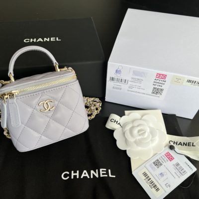 Alternative view of Replica Chanel 22 White Ap2198