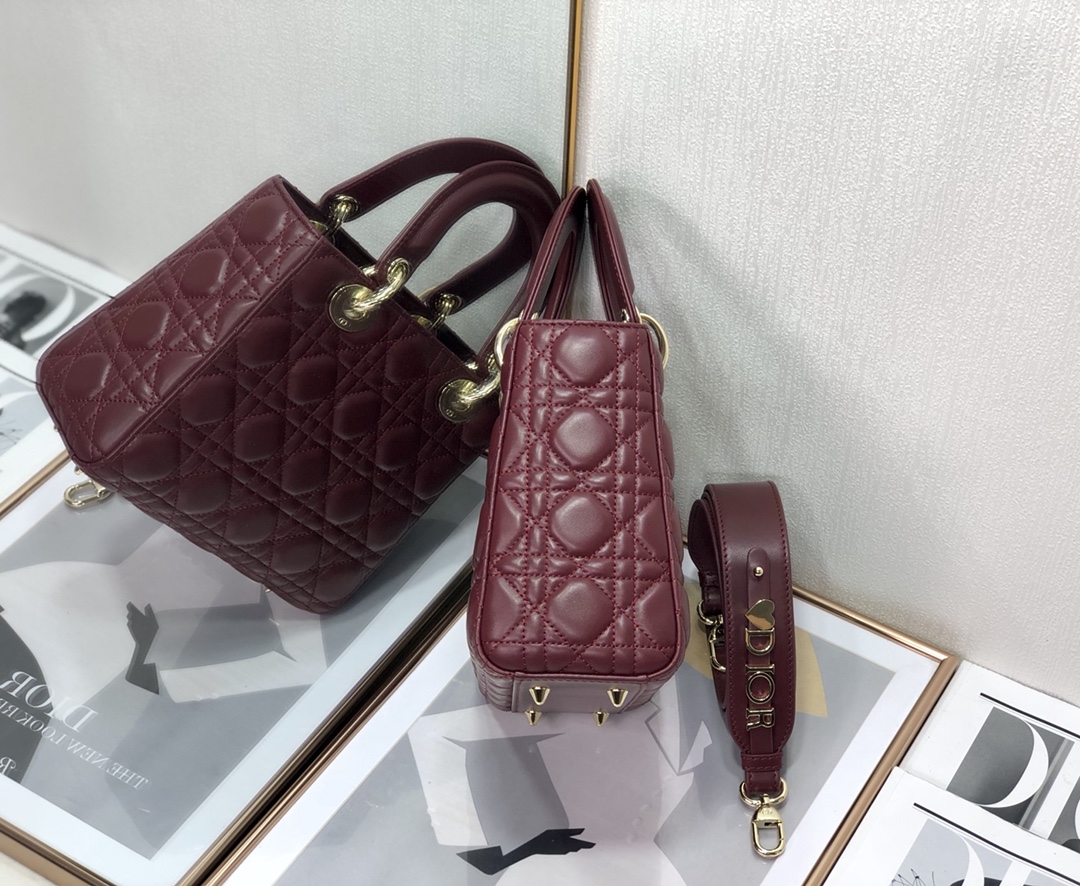 Replica Dior Medium Lady Dior Bag Cherry Red Patent Cannage Calfskin M0565Owcb_M323 - Image 9