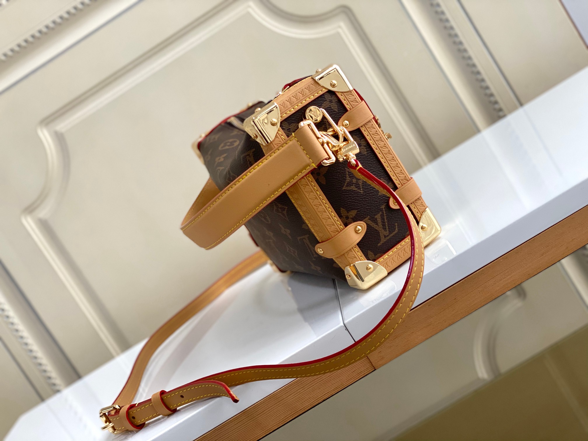 Replica Louis Vuitton Monogram Canvas Side Trunk M46358 - Image 8