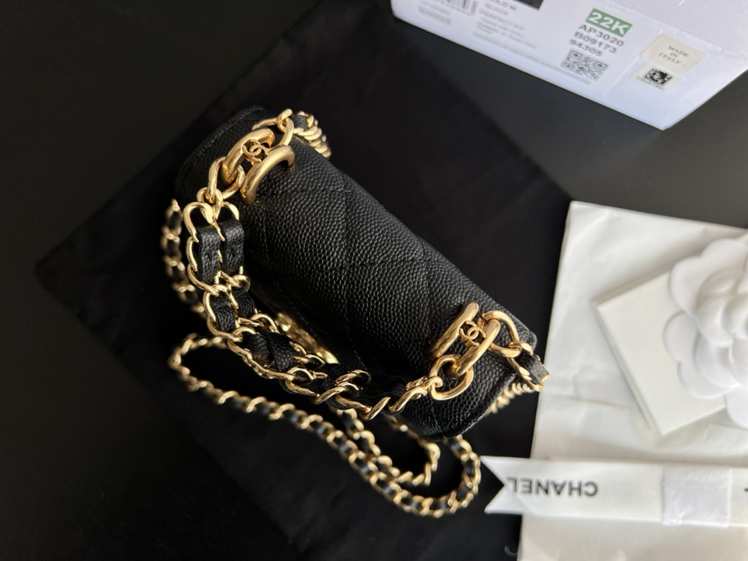 Replica Chanel Clutch With Chain - Image 4